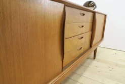 Enfilade en teck par Henry Walter Klein pour Bramin Møbler, Danemark 1960