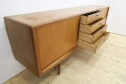 Enfilade en teck par Henry Walter Klein pour Bramin Møbler, Danemark 1960