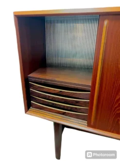 Enfilade en teck Svend åge Madsen, Danemark années 60