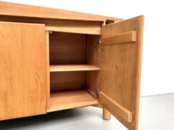 Enfilade galbée Maison Regain en orme massif, 1970