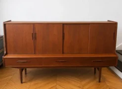Enfilade / Highboard en teck par A. Jensen & Molholm pour Herning, Dan