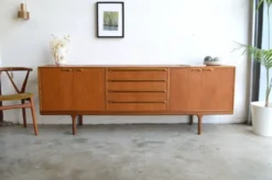 Enfilade McIntosh Dunbar 213cm