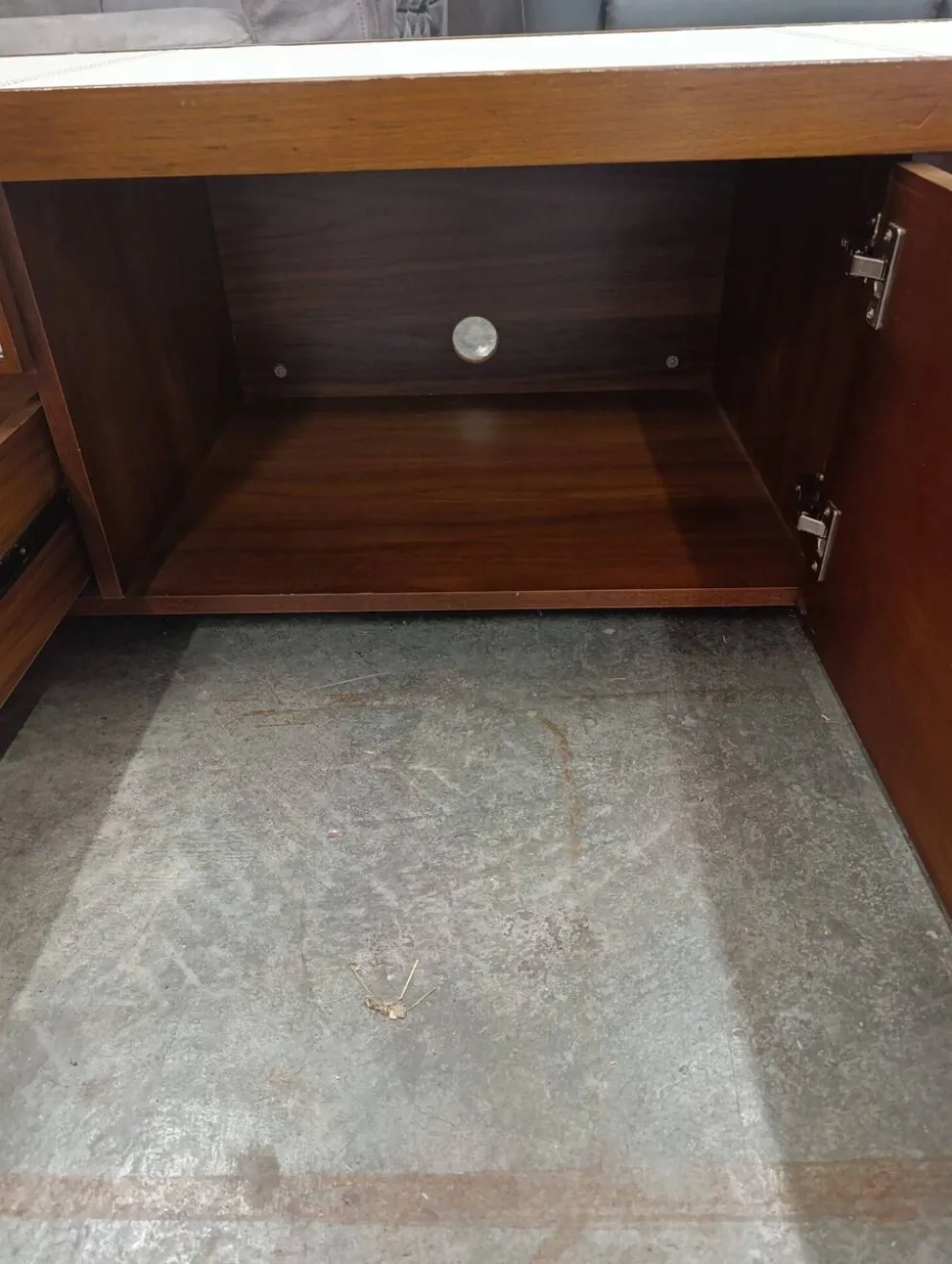 Enfilade / meuble tv cuir surpiqué par Michel boyer 60/70