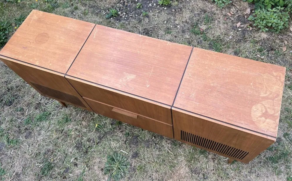 Enfilade mid-century tourne disque / meuble à vinyles