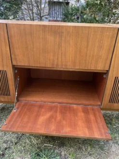 Enfilade mid-century tourne disque / meuble à vinyles