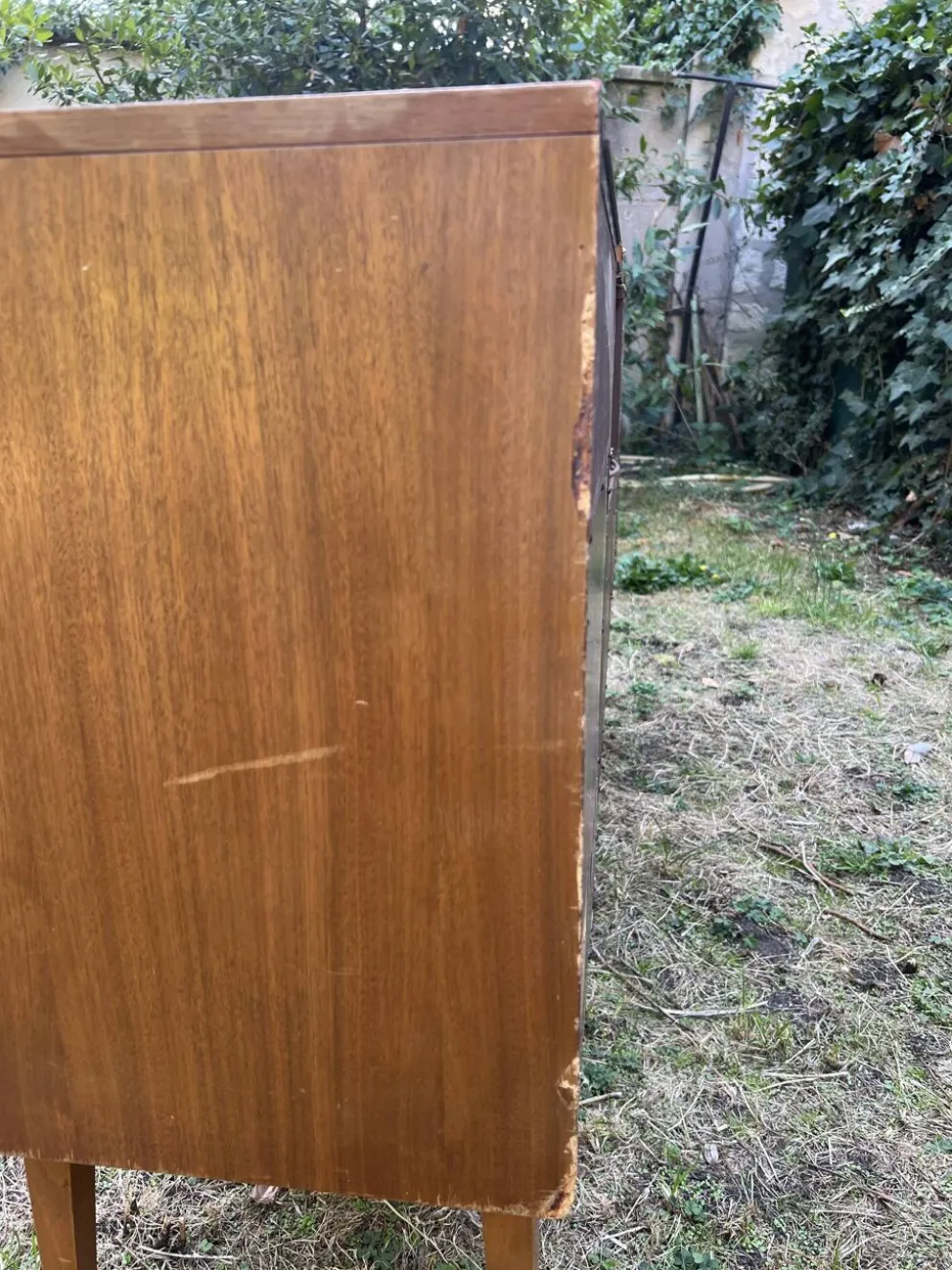 Enfilade mid-century tourne disque / meuble à vinyles