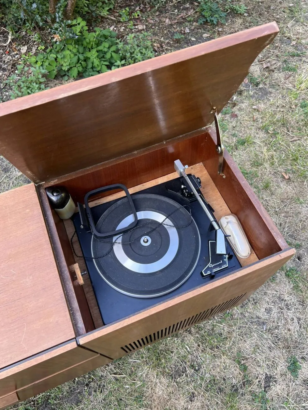 Enfilade mid-century tourne disque / meuble à vinyles
