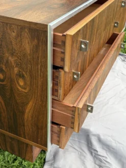 Enfilade palissandre vintage Ep 80