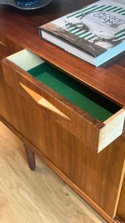 Enfilade scandinave « Einar » en palissandre