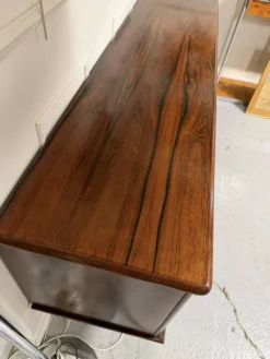 Enfilade scandinave en palissandre de rio circa 1960 230 cm