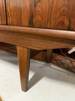 Enfilade scandinave en palissandre de rio circa 1960 230 cm