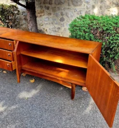 Enfilade scandinave en teck. 1950