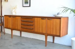 Enfilade Sequence par Younger 213 cm