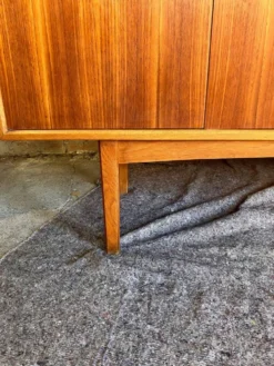 Enfilade suédoise en teck – Bertil Fridhagen pour Bodafors (1961)