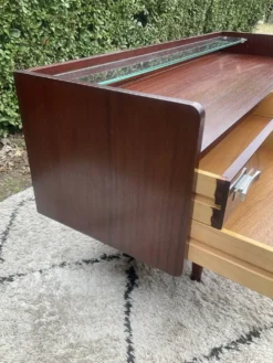 Enfilade tv en teck des années 60-70