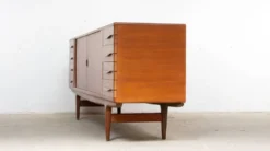 Enfilade U15 Johannes Andersen pour Uldum Mobelfabrik