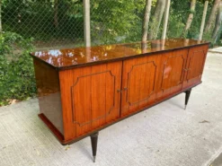 Enfilade vintage années 50/60 style italien Vernis brillant & pieds compas
