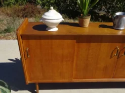 Enfilade vintage aux pieds compas par SAM