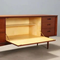 Enfilade vintage en teck avec tiroirs, Royaume-Uni, années 1960