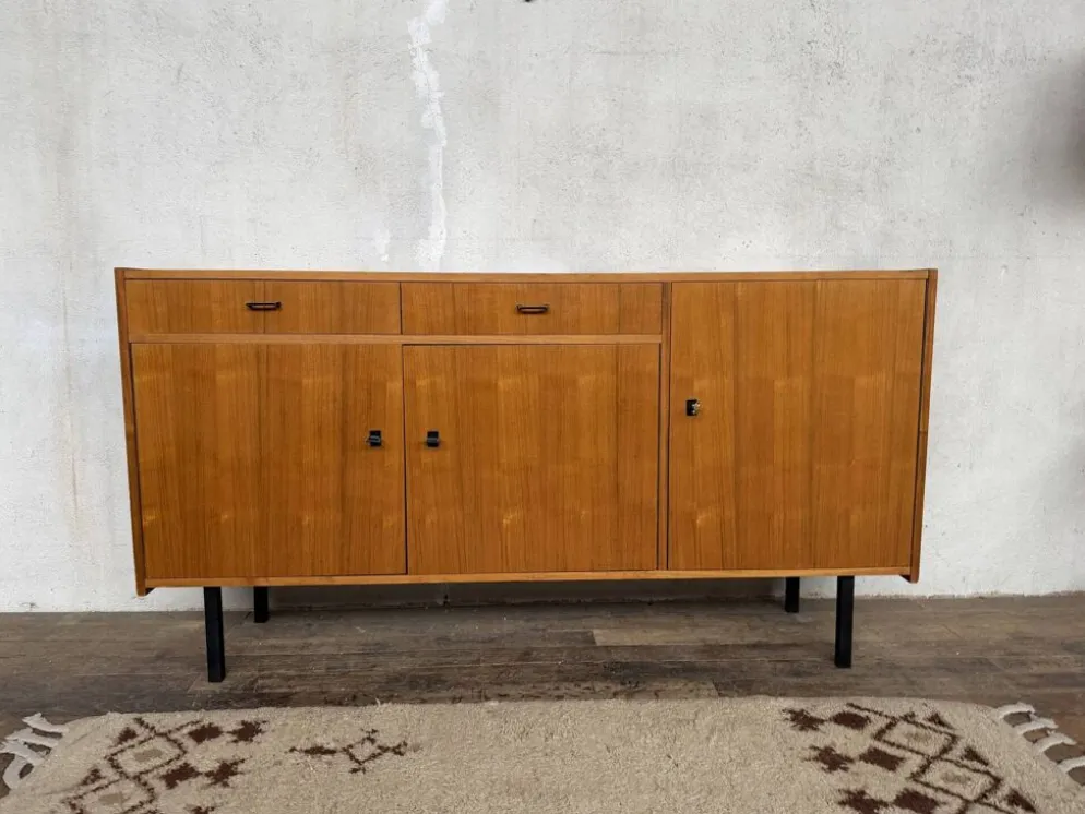Enfilade vintage look scandinave pieds metal