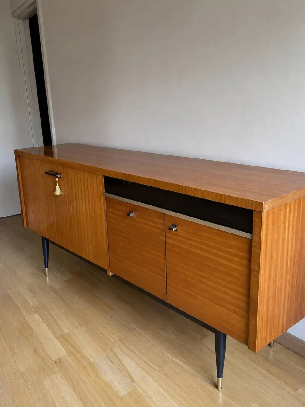 Enfilade vintage signé