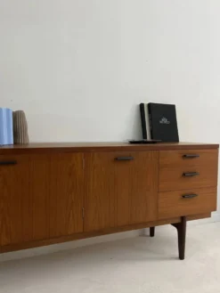 Enfilade vintage Uniflex scandinave en teck – années 60