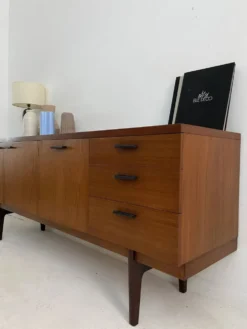 Enfilade vintage Uniflex scandinave en teck – années 60
