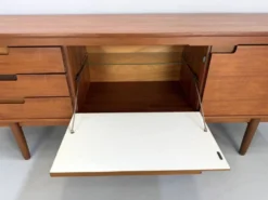 Enfilade vintage Younger