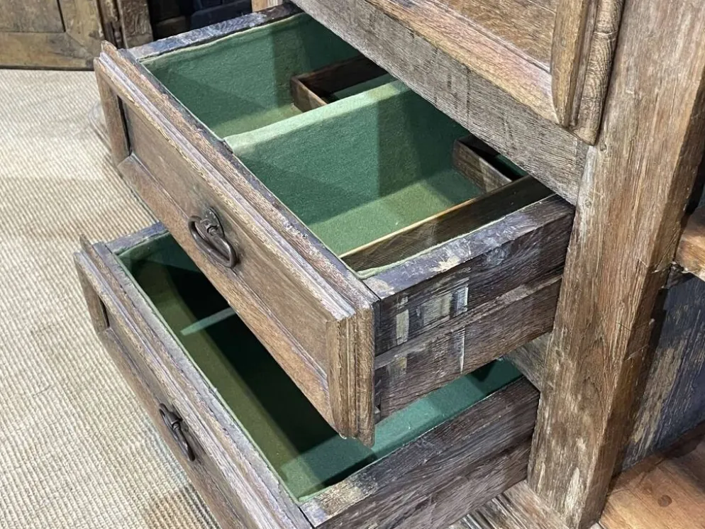Enfilade XVIIIème en chêne avec dessus peint façon marbre