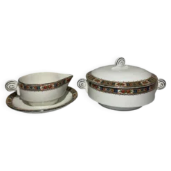 Ensemble ancien en faïence d’Onnaing – légumier couvert et saucière –