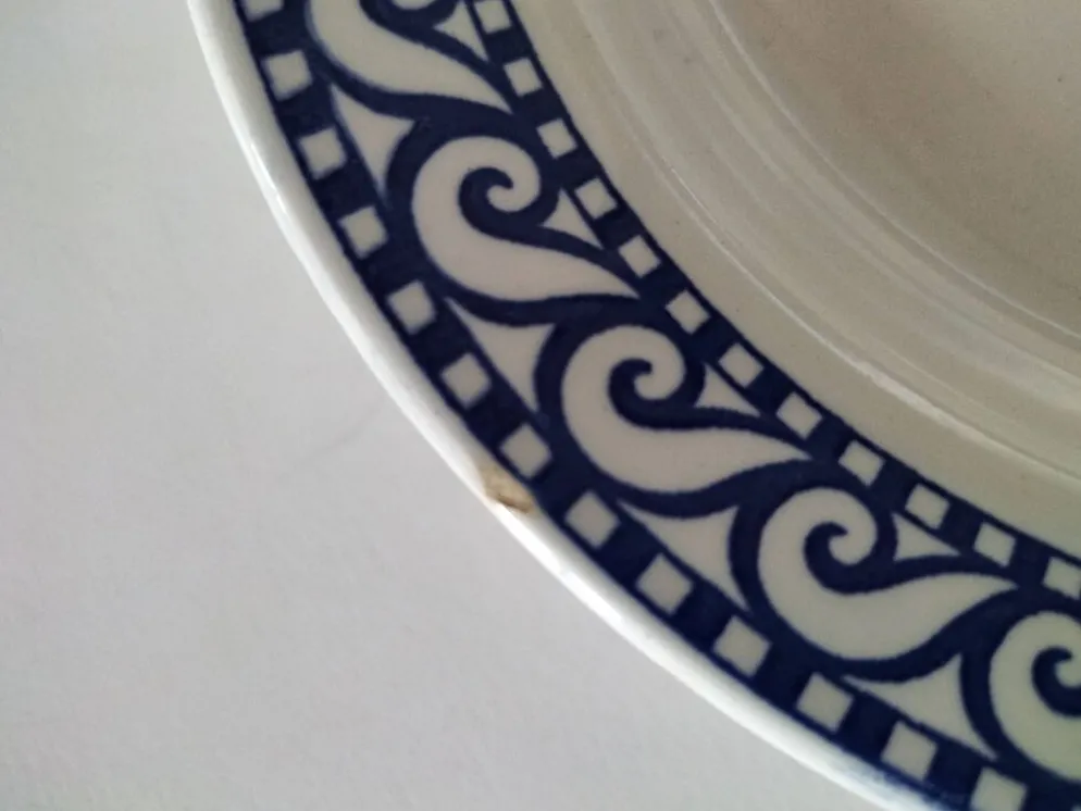 Ensemble 4 assiettes creuses vintage bleu marine