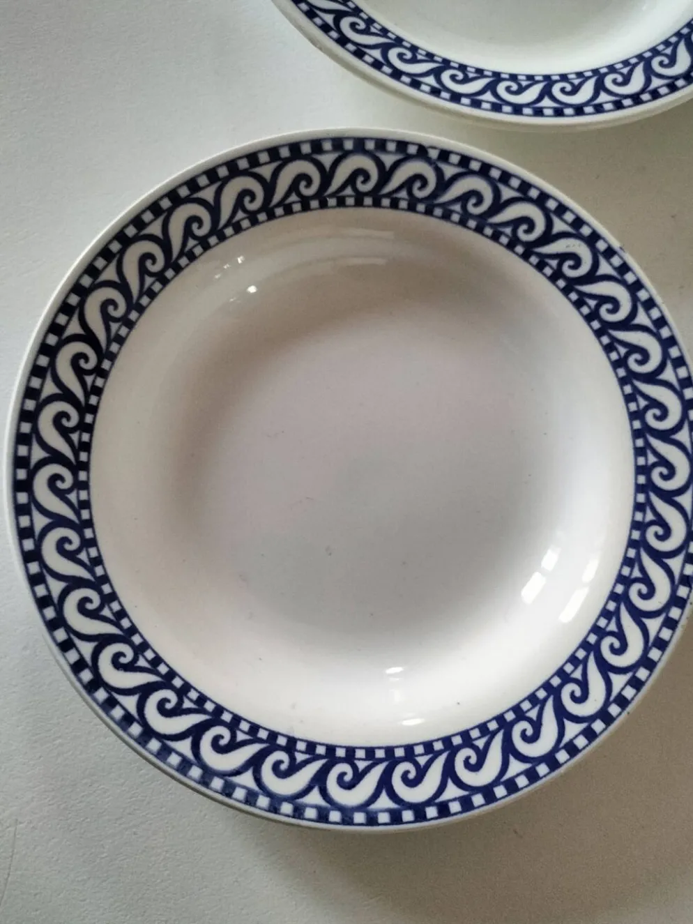 Ensemble 4 assiettes creuses vintage bleu marine