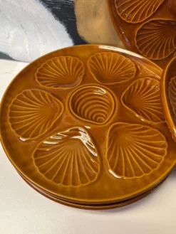 Ensemble assiettes et plats coquillages