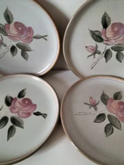 Ensemble 4 assiettes MBFA Pornic modèle Rosita