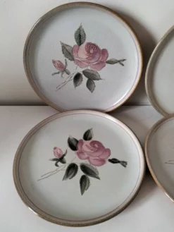 Ensemble 4 assiettes MBFA Pornic modèle Rosita