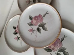 Ensemble 4 assiettes MBFA Pornic modèle Rosita