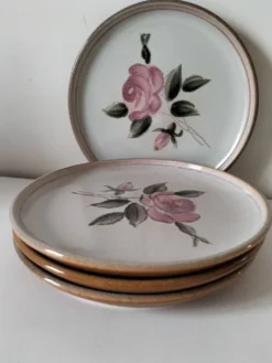Ensemble 4 assiettes MBFA Pornic modèle Rosita