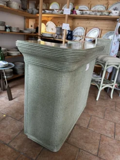 Ensemble bar et tabourets vintage en rotin
