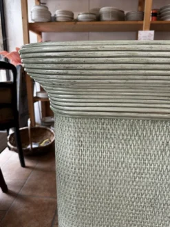 Ensemble bar et tabourets vintage en rotin