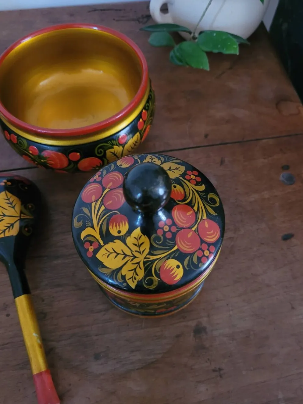 Ensemble bol, pot et cuillère Khokhloma