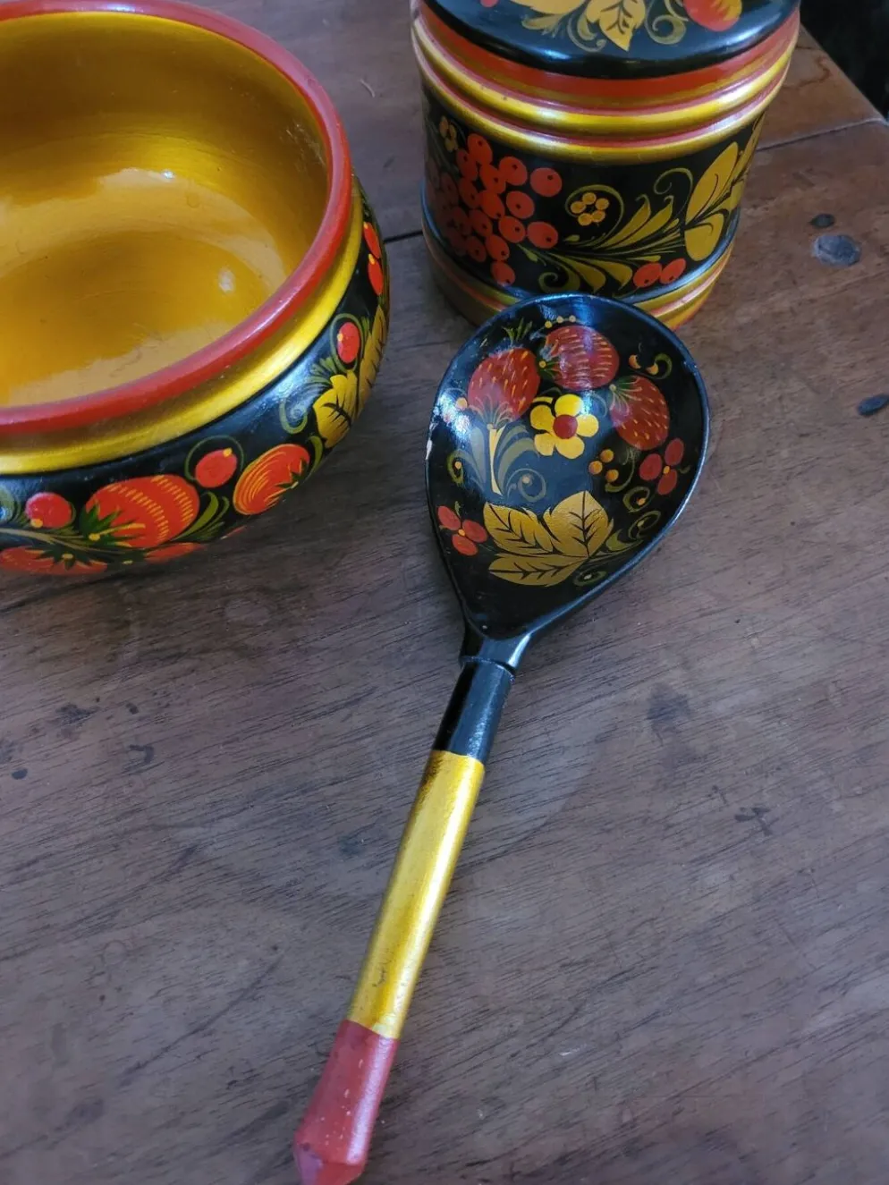 Ensemble bol, pot et cuillère Khokhloma