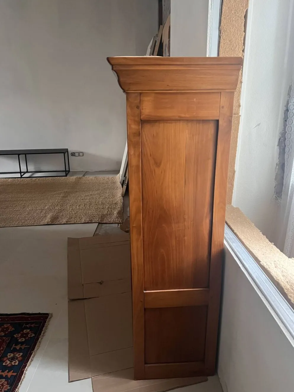 Ensemble buffet-vaisselier en Merisier Massif de style Louis Philippe