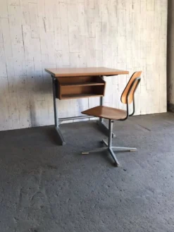 Ensemble bureau et chaise d'école Embru 1960s en bois marron et métal gris — set de 2