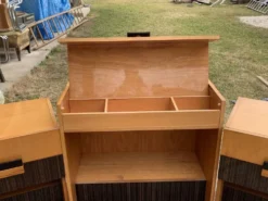 Ensemble coiffeuse et 2 tables de chevet mid-century marron et noir en laque