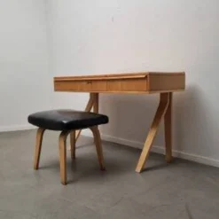 Ensemble coiffeuse et tabouret de style moderne hollandais en contreplaqué de bouleau, conçu par Cees Braakman pour Pastoe, 1951