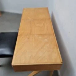 Ensemble coiffeuse et tabouret de style moderne hollandais en contreplaqué de bouleau, conçu par Cees Braakman pour Pastoe, 1951