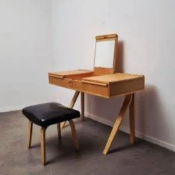 Ensemble coiffeuse et tabouret de style moderne hollandais en contreplaqué de bouleau, conçu par Cees Braakman pour Pastoe, 1951