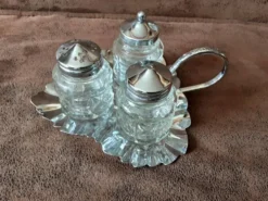 Ensemble à condiments vintage