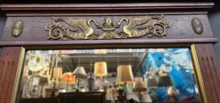 Ensemble console et miroir de style Empire.
