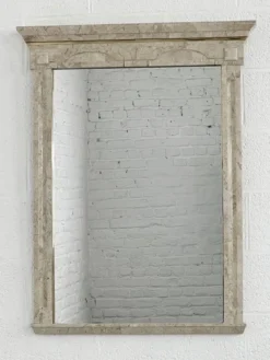 Ensemble console et miroir des années 80 en marqueterie de pierre et laiton